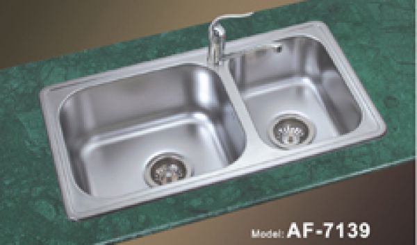 Double Bowl Undermount Kitchen Sinks
